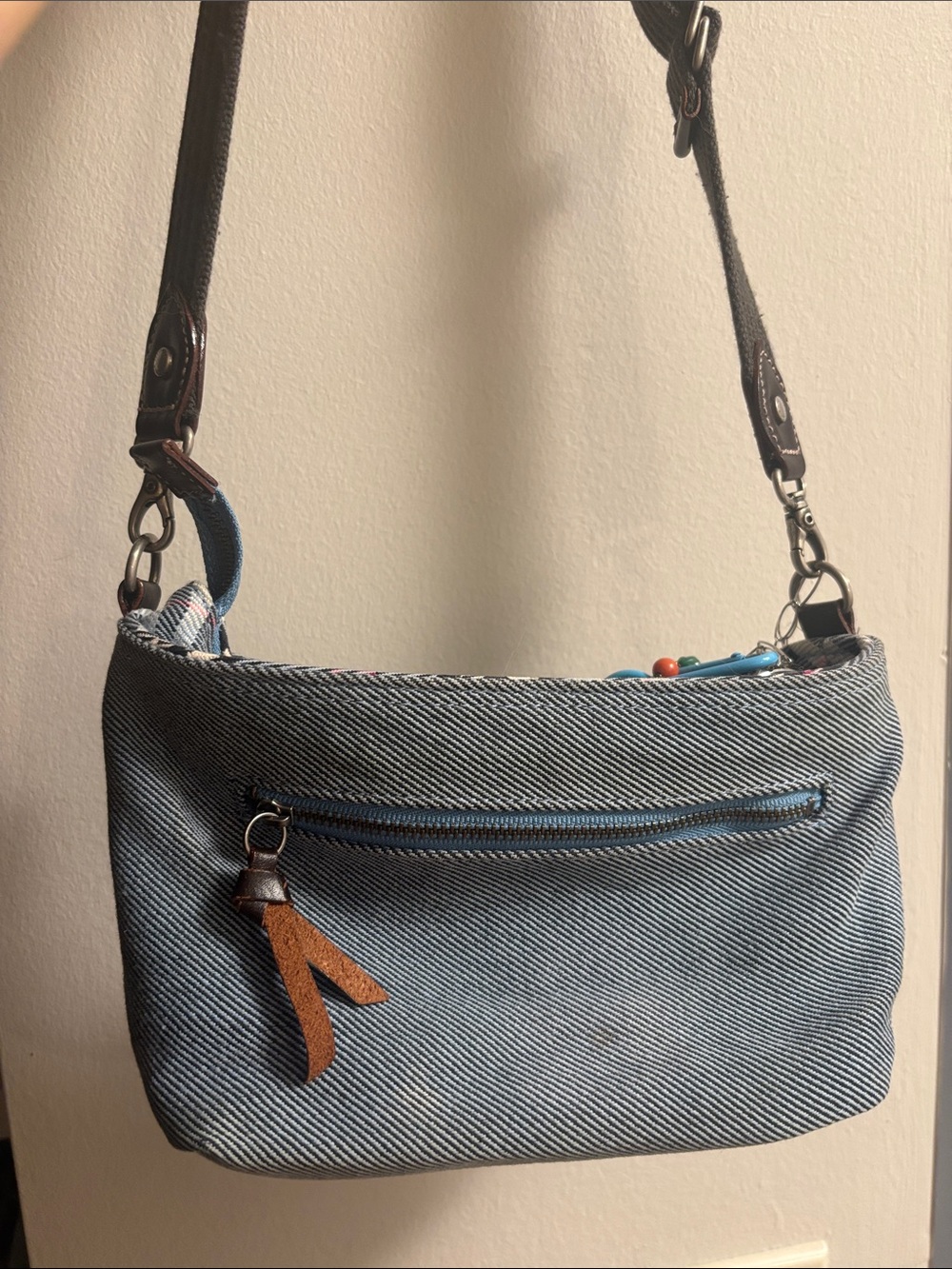 Burberry Blue Denim Crossbody Bag with Pink Logo - Picture 3 of 4